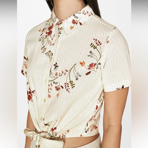 AND Off White Floral Crop Top with Knot (New without tags) Size - S - Picture 4 of 9